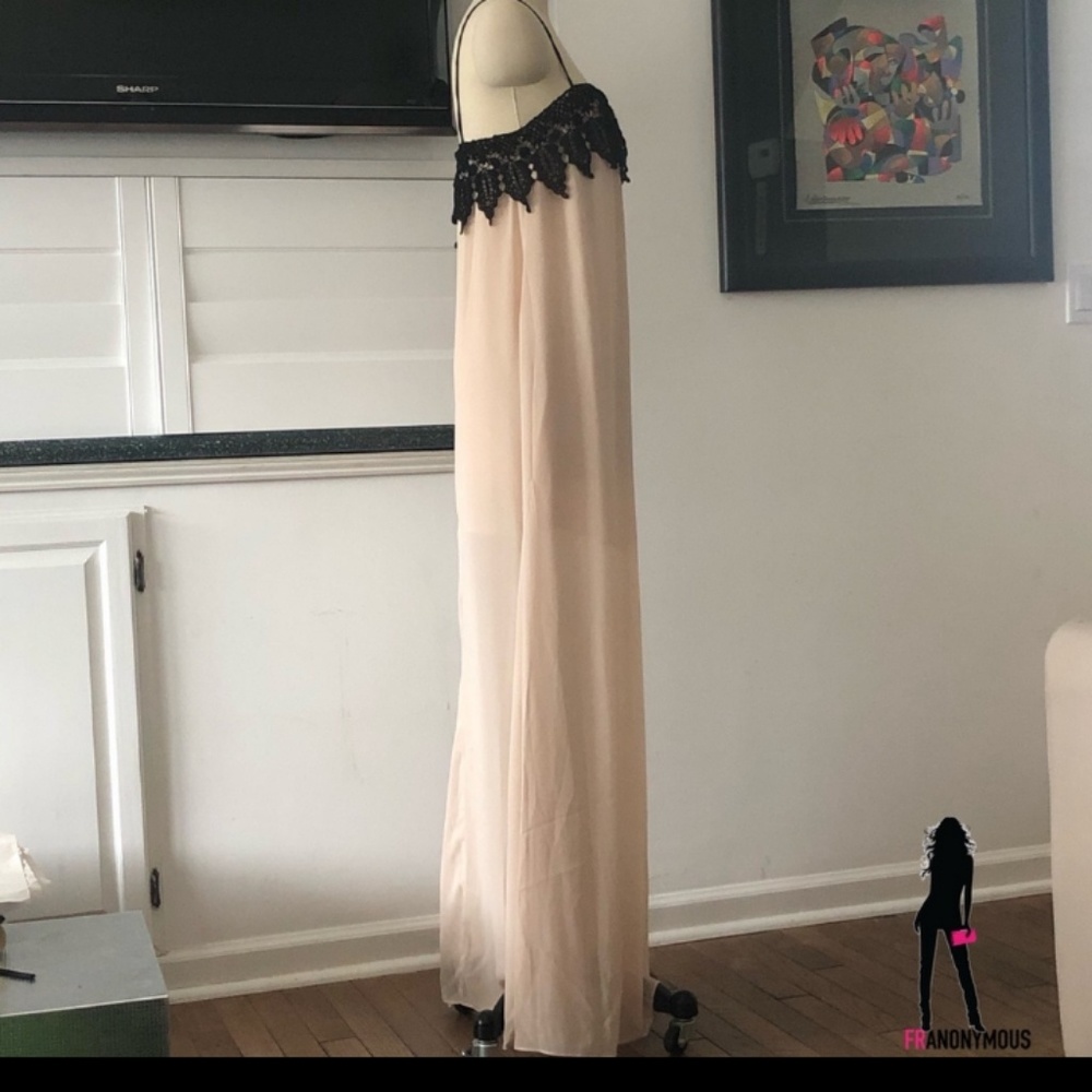 Black Lace Detail Maxi Dress - Picture 5 of 5